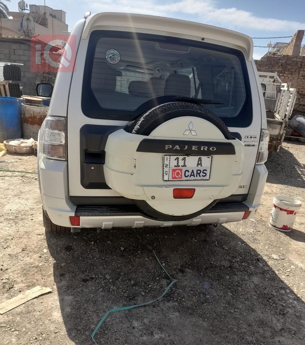 ميتسوبيشي باجيرو